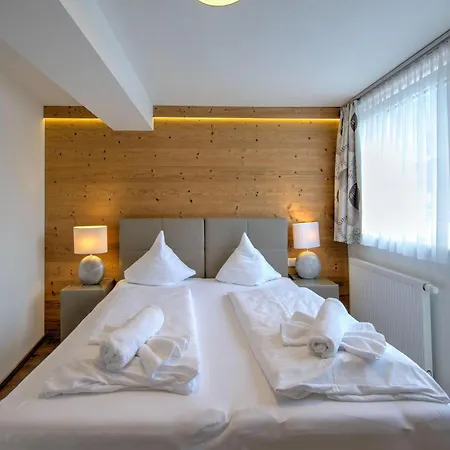 Brunner On The Slope Daire Niederau