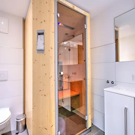 Daire Brunner On The Slope Niederau